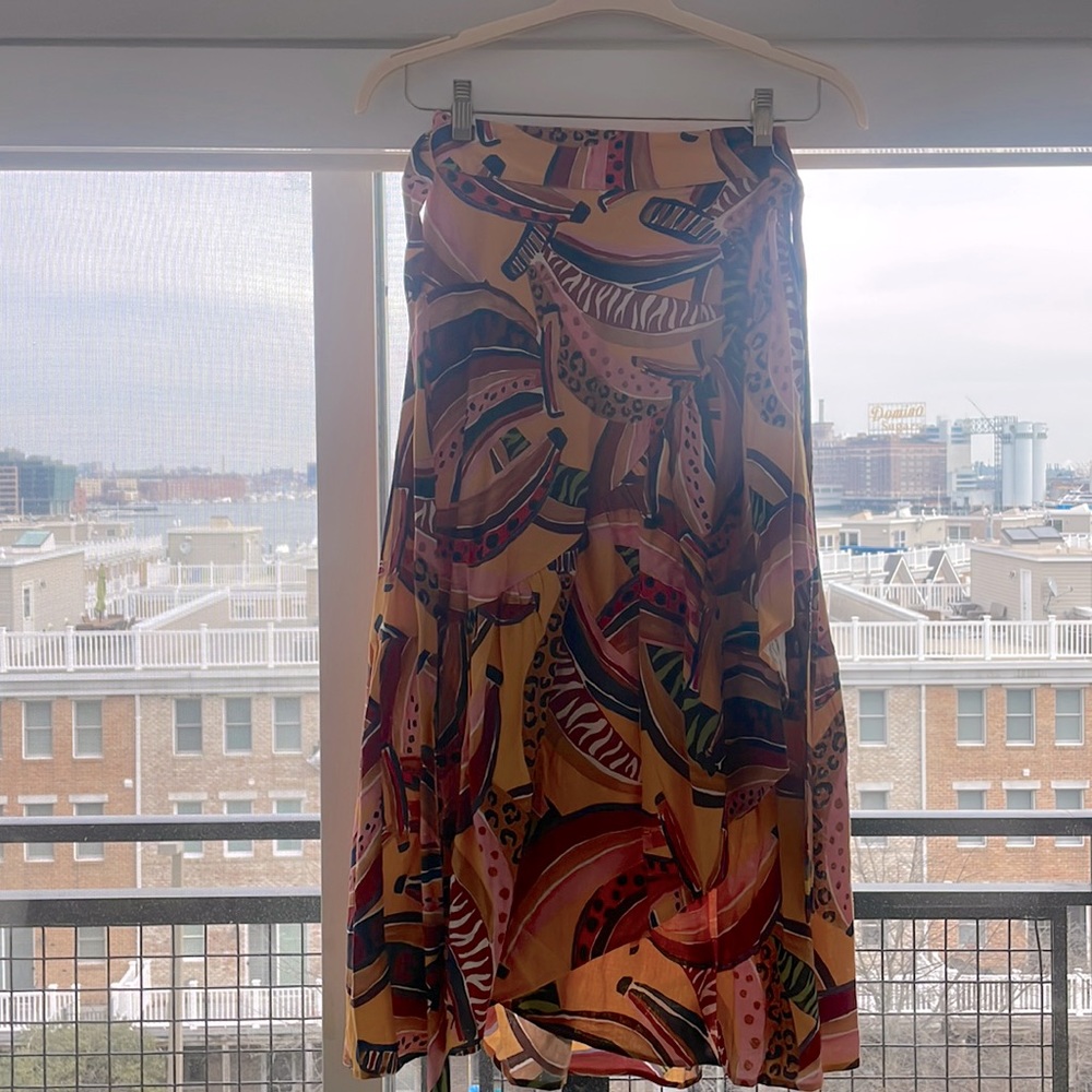 FARM Rio Multi Banana MIDI skirt New with tags never worn size M